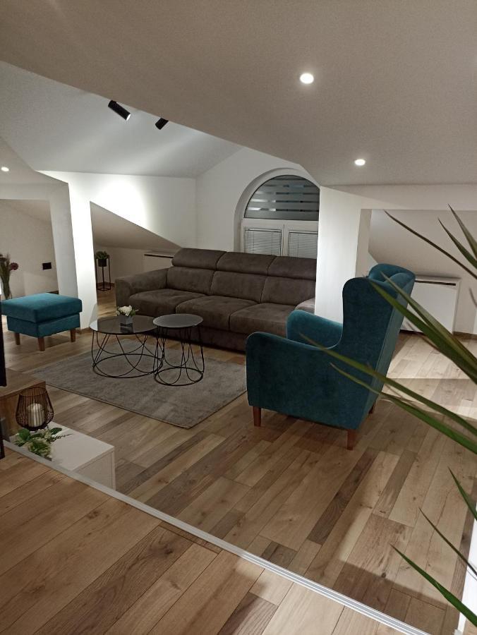 Ferienwohnung Sky Luxury Aranđelovac Exterior foto